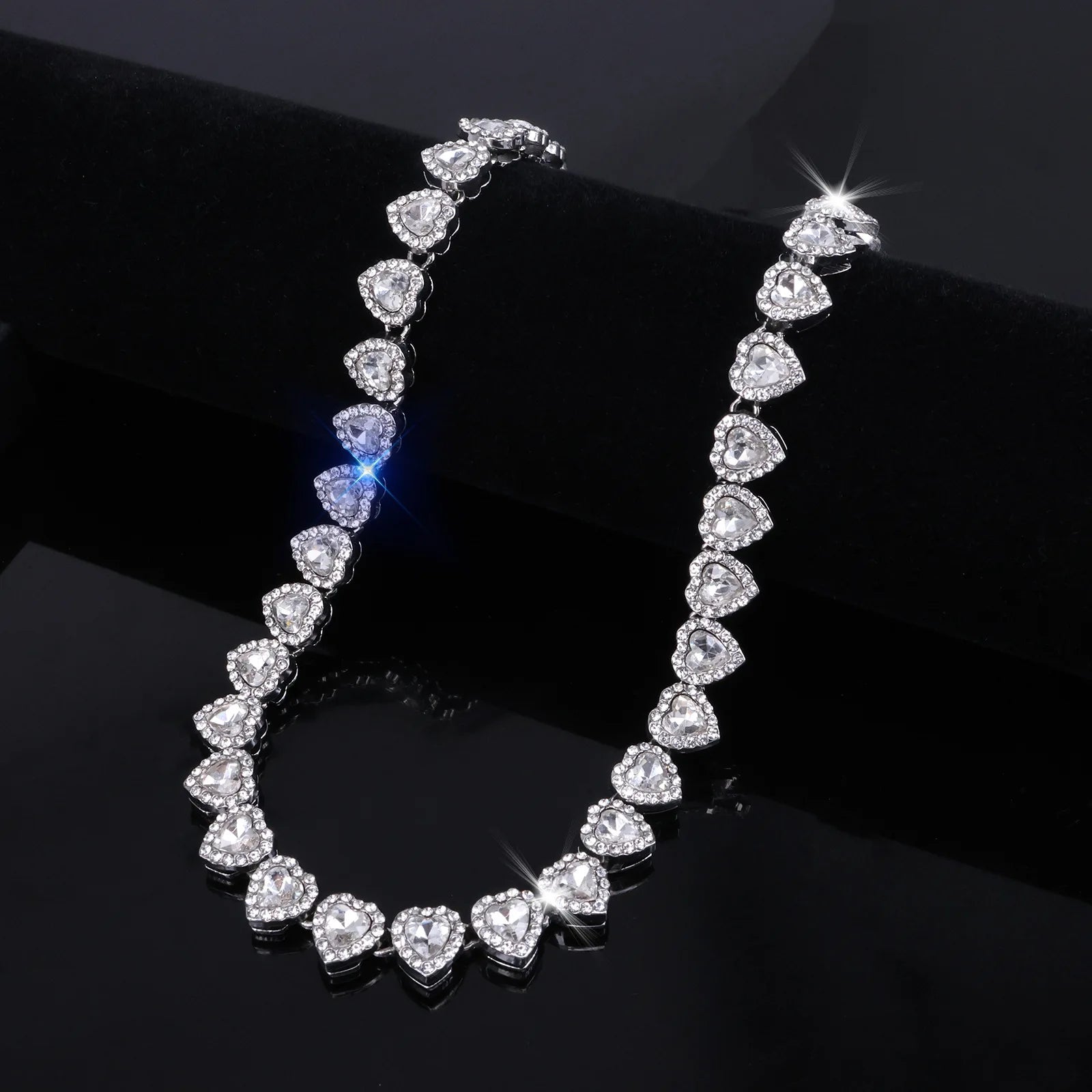 Elegante Collar Tennis con Corazónes  Brillantes