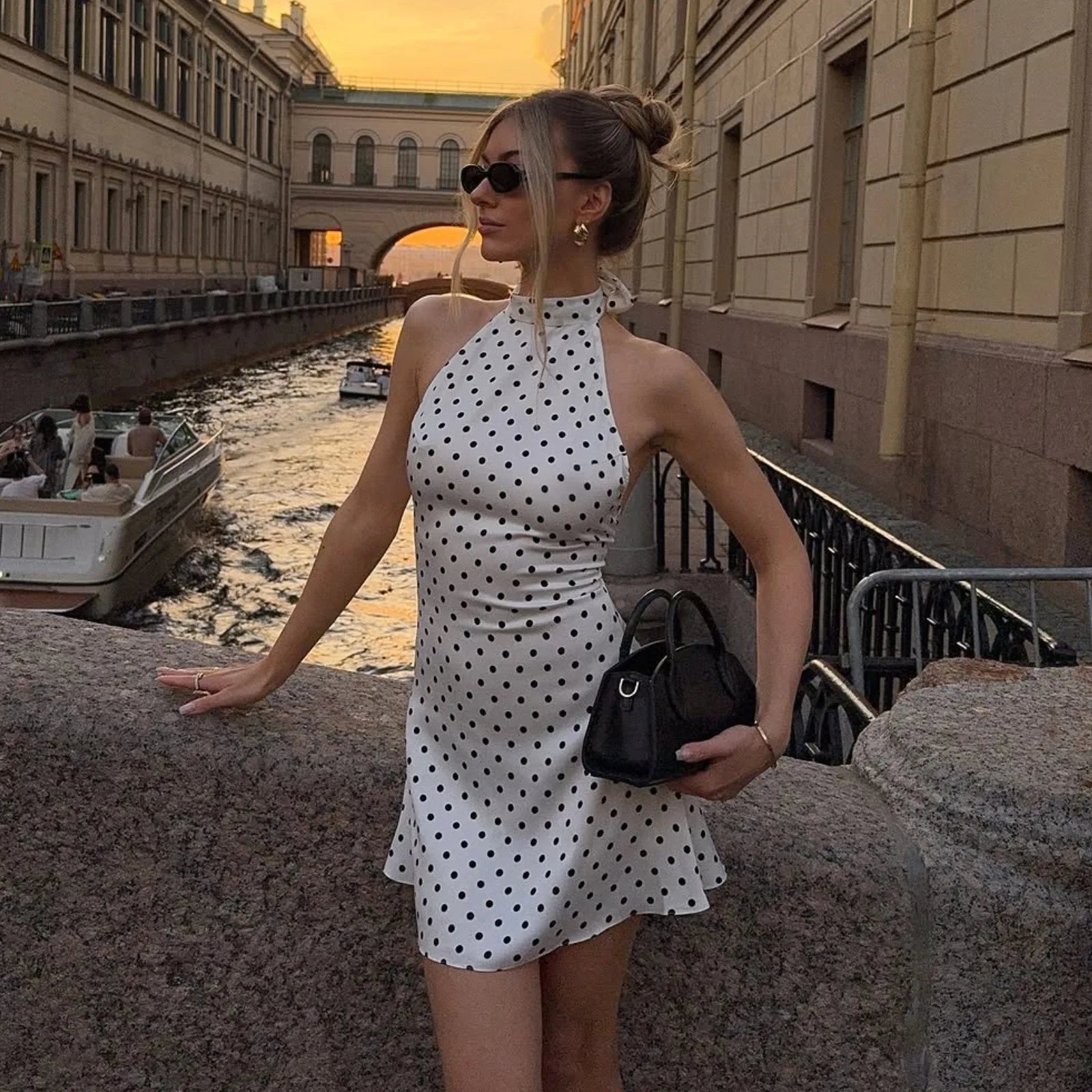 Vestido Dayana – Vestido Mini Elegante de Lunares